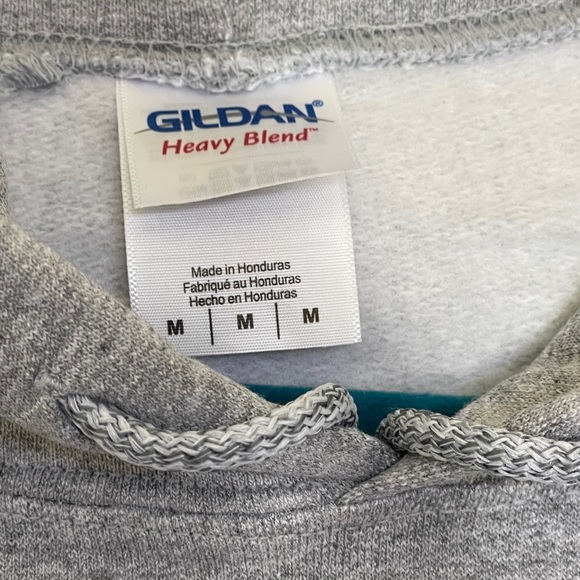 NWOT Unisex Seniors 18 Grey Hoodie Size Medium - Picture 3 of 5